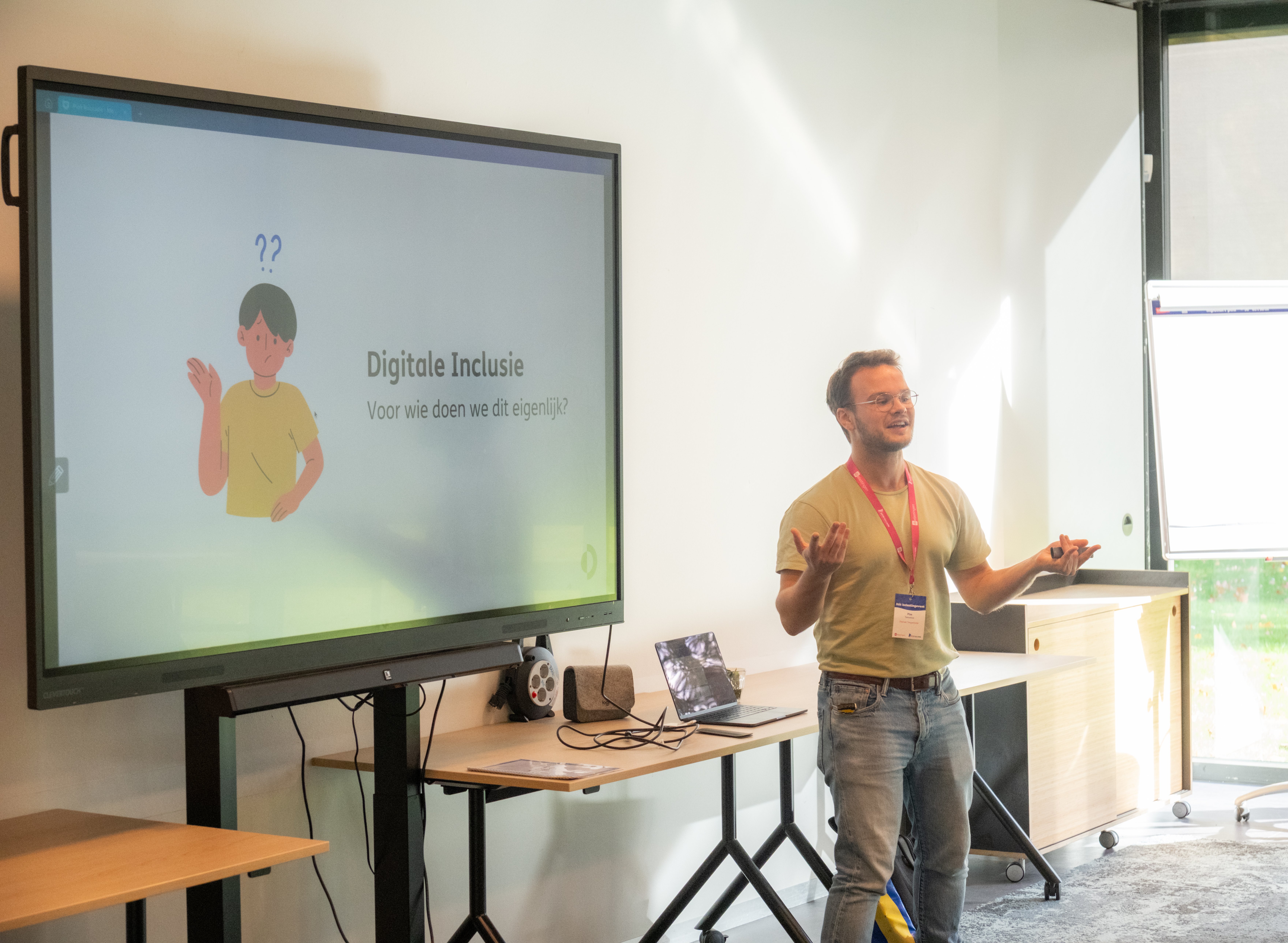 JoostSmitsPhotography_Pink_HetBelastingevent_04112025-166