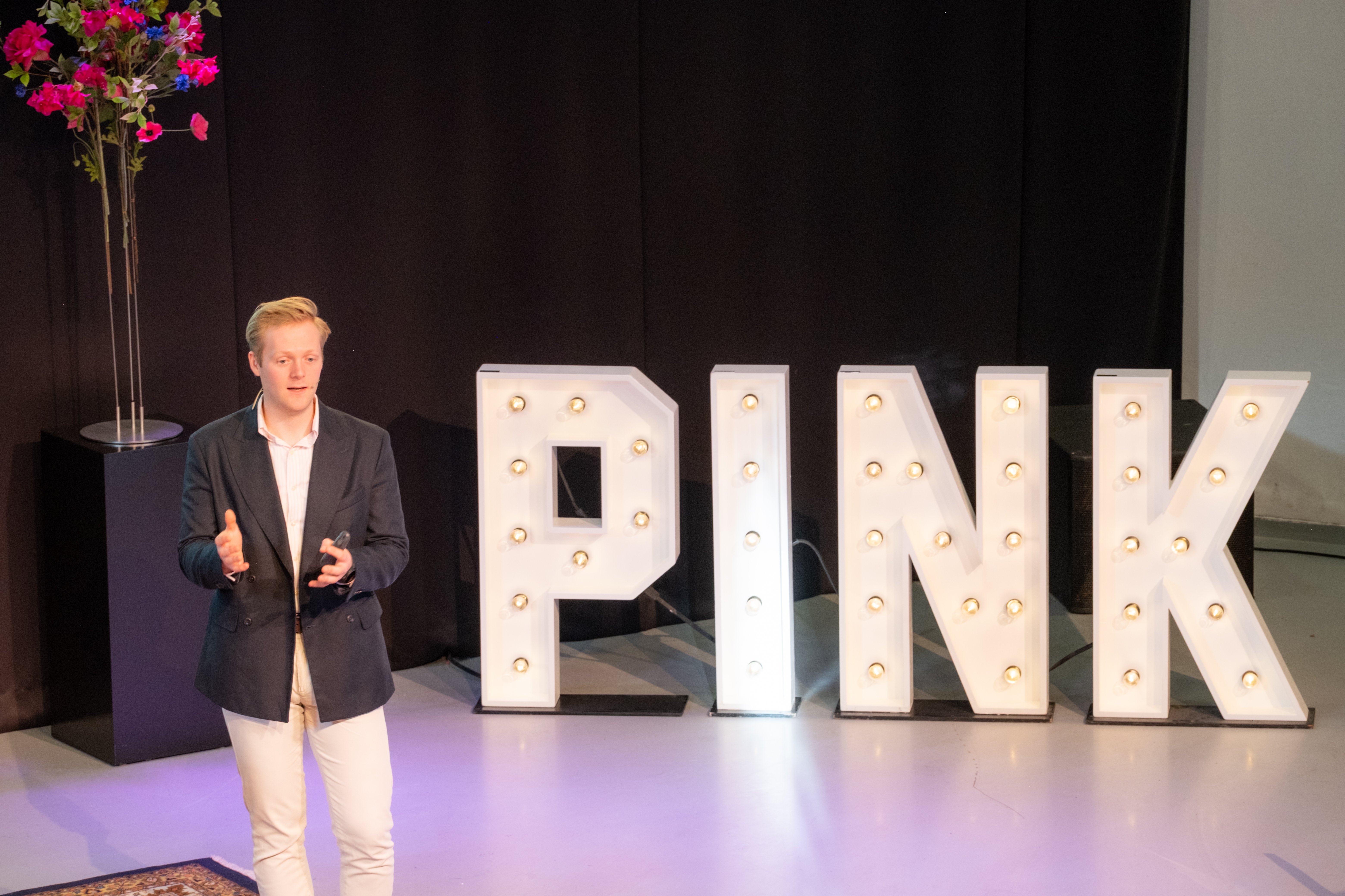 JoostSmitsPhotography_Pink_HetBelastingevent_04112025-213