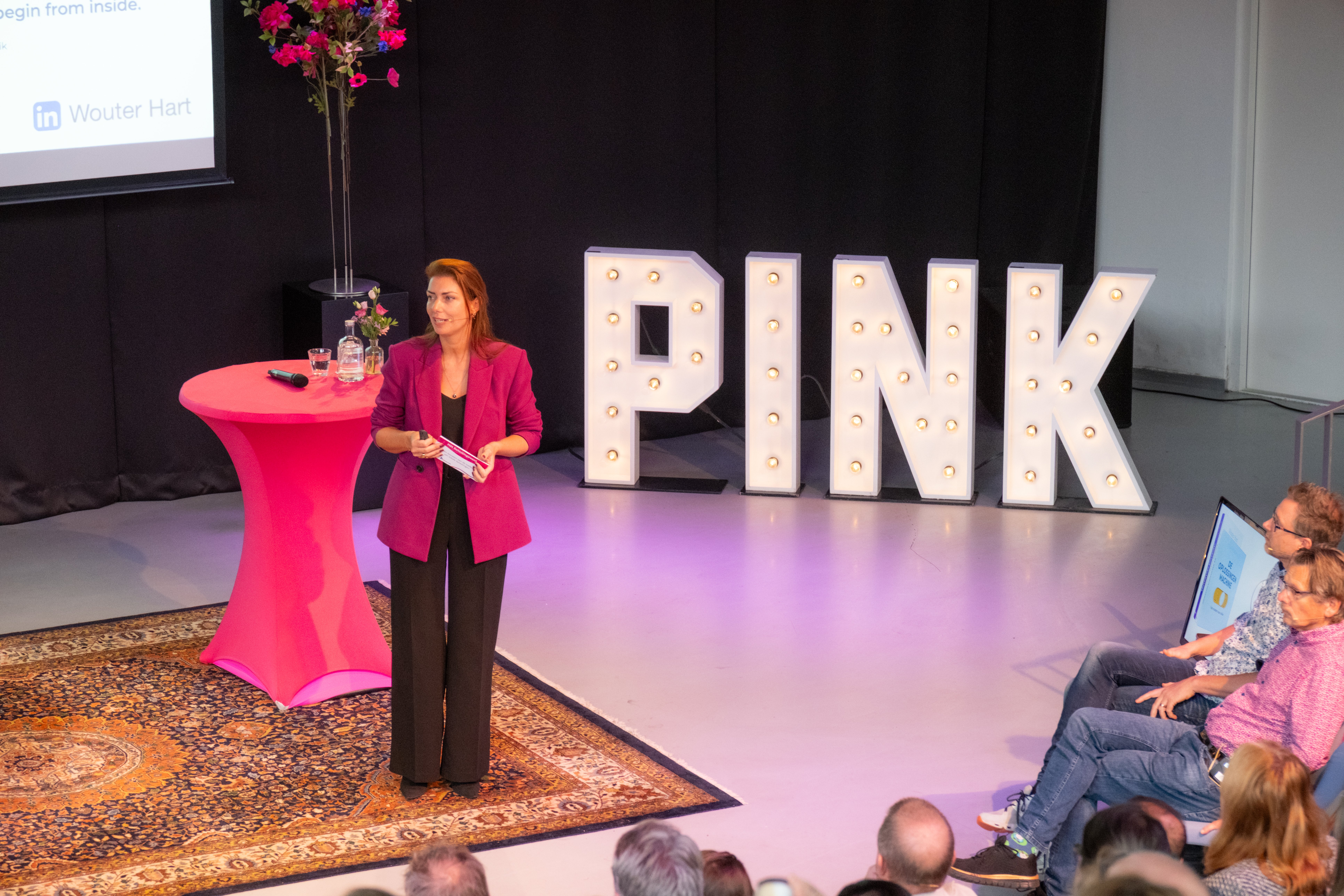 JoostSmitsPhotography_Pink_HetBelastingevent_04112025-51